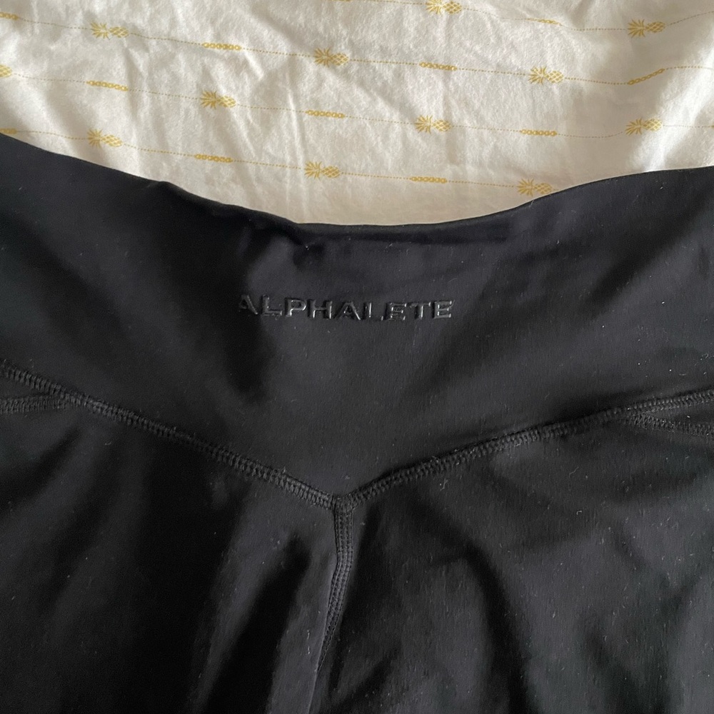 Alphalete surface legging 27”